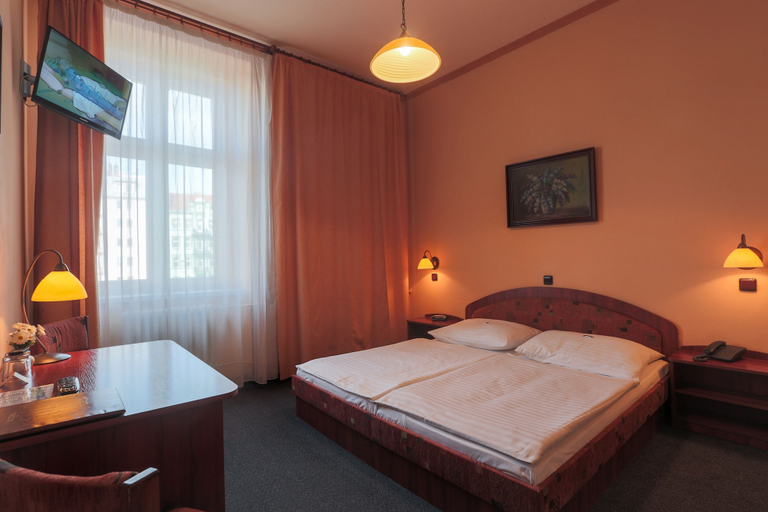 Bedroom 3, Hotel Victoria, Plzeň