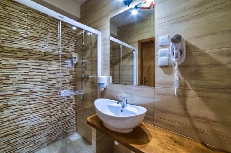 Bathroom 4, Montenero Resort & SPA, Tatra