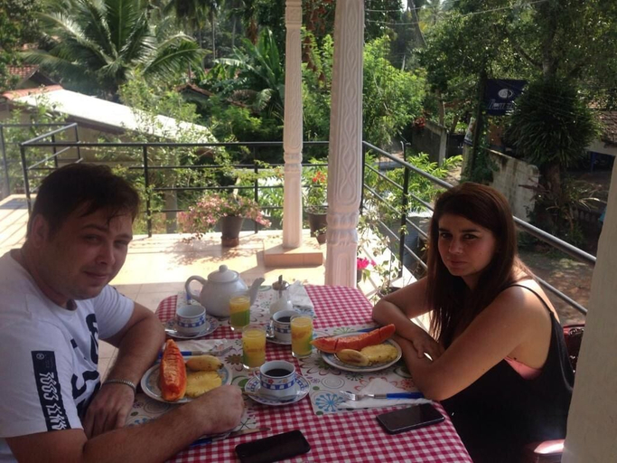 Food & Drinks 4, Villa ok, Habaraduwa