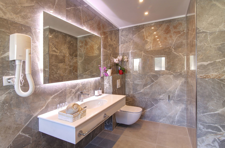 Bathroom 3, Villa Antea Apartments, Dubrovnik