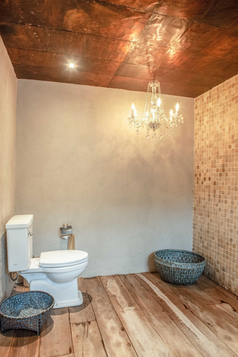 Bathroom 5, BALQUISSE Heritage Hotel, Badung