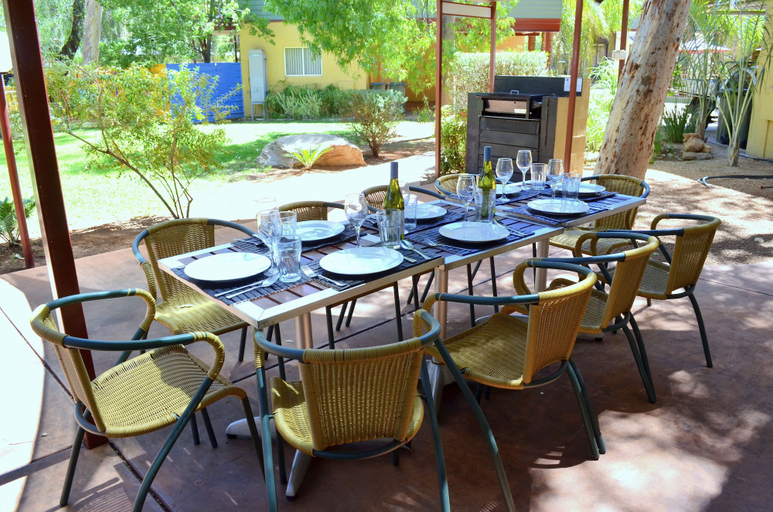Food & Drinks 5, Alice on Todd Apartments, Alice Springs- Stuart