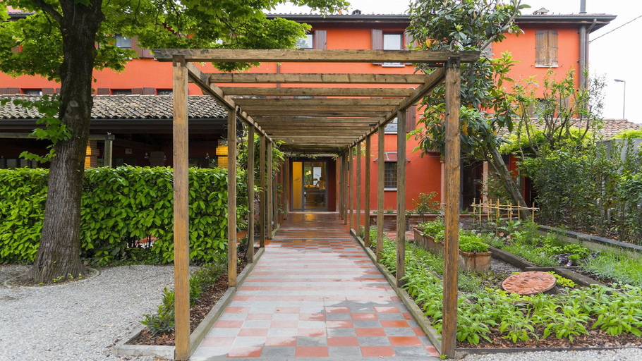 Exterior & Views 2, Antica Locanda Il Sole, Bologna