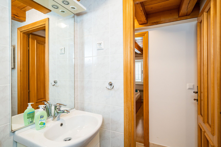 Bathroom 3, Apartments Foteza, Dubrovnik