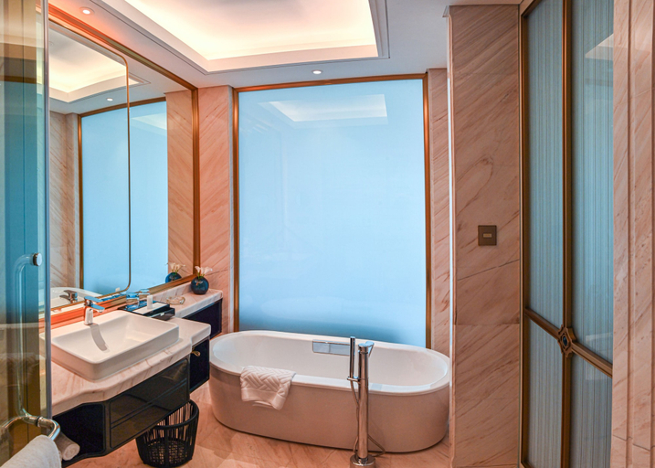 Bathroom 5, Wyndham Qingdao, Qingdao