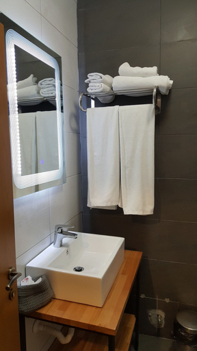 Bathroom 4, Oda Hotel Tirana, Tiranës