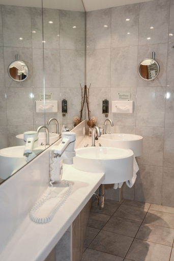 Bathroom 5, Upstalsboom Varel-Dangast, Friesland