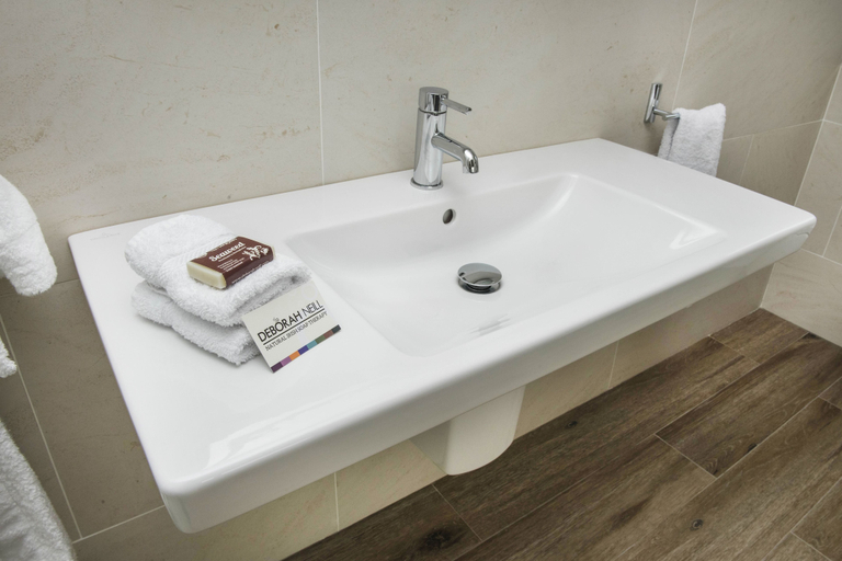 Bathroom 3, Peartree Hill, Lisburn and Castlereagh