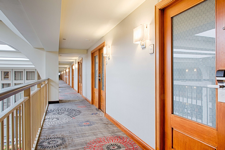 Public Area 5, Embassy Suites by Hilton Chicago O'Hare Rosemont, Cook