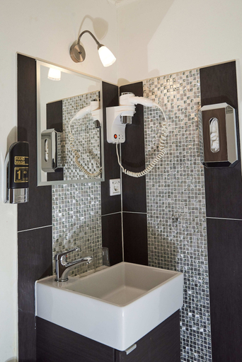 Bathroom 5, Townhouse Hotel, Amsterdam