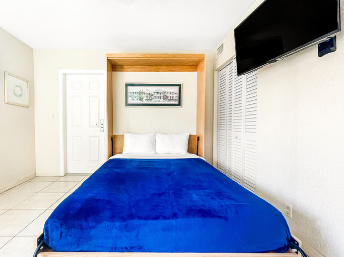 Bedroom 2, The Starfish, Broward