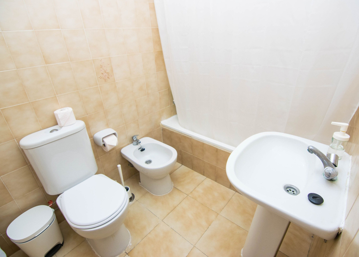 Bathroom 4, Pensión Alcalá, Santa Cruz de Tenerife