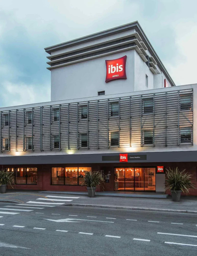 Exterior & Views 2, ibis Cannes Mandelieu, Alpes-Maritimes
