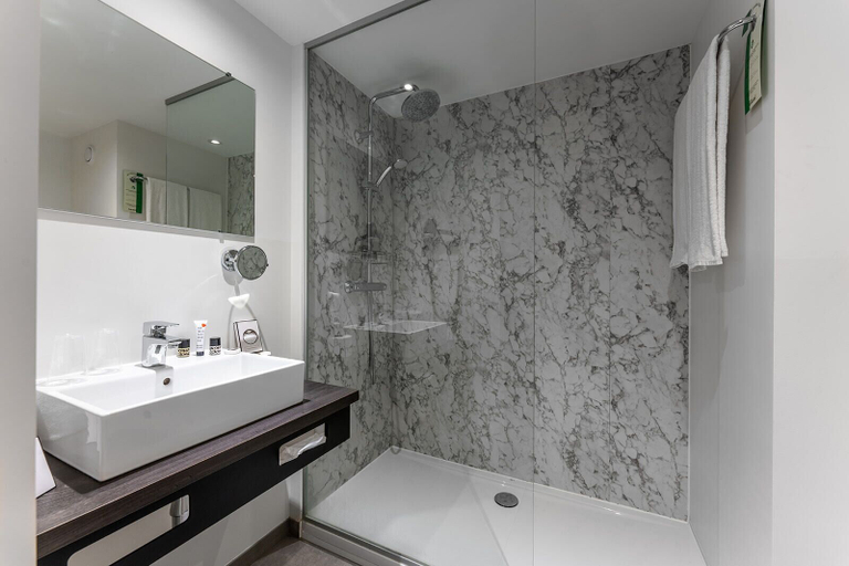 Bathroom 4, Velotel Brugge, West-Vlaanderen