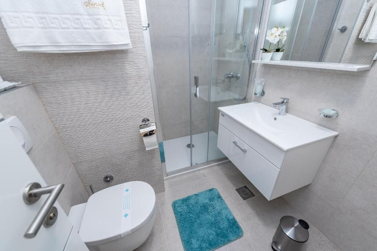 Bathroom 3, Sunset apartment with private pool and jacuzzi, Novalja