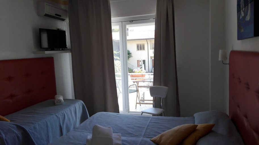 Bedroom 3, Hotel Irene, Udine