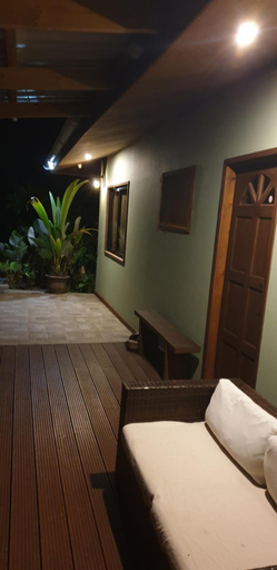 Bedroom 3, A Peace in Paradise