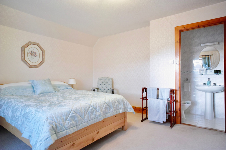 Bedroom 3, Scourie Lodge B&B and Gardens, Highland