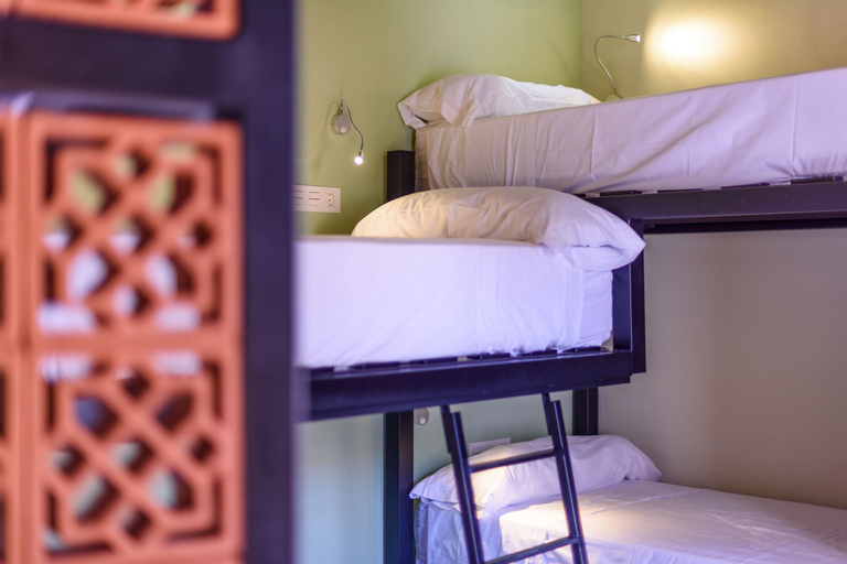 Bedroom 2, Alojamiento con Encanto La Luna en el Alba, Granada