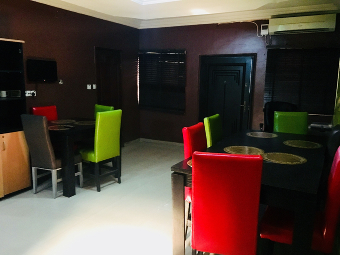 Others 5, Billion Kitchen, Eti-Osa