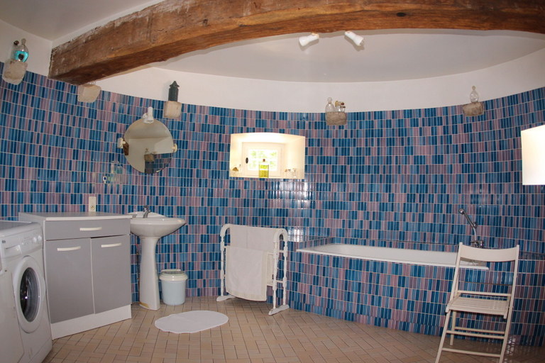 Bathroom 5, Chateau de Flottemanville, Manche