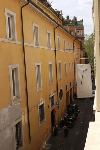 Exterior & Views 2, Maison Vantaggio, Roma