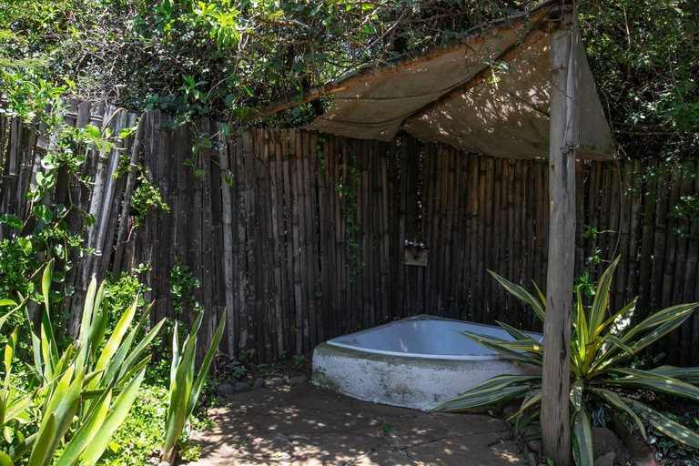 Bathroom 4, Punda Milias Lodge, Gilgil