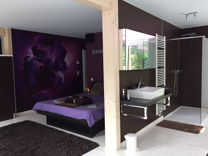 Bedroom 5, Nooz, Antwerpen
