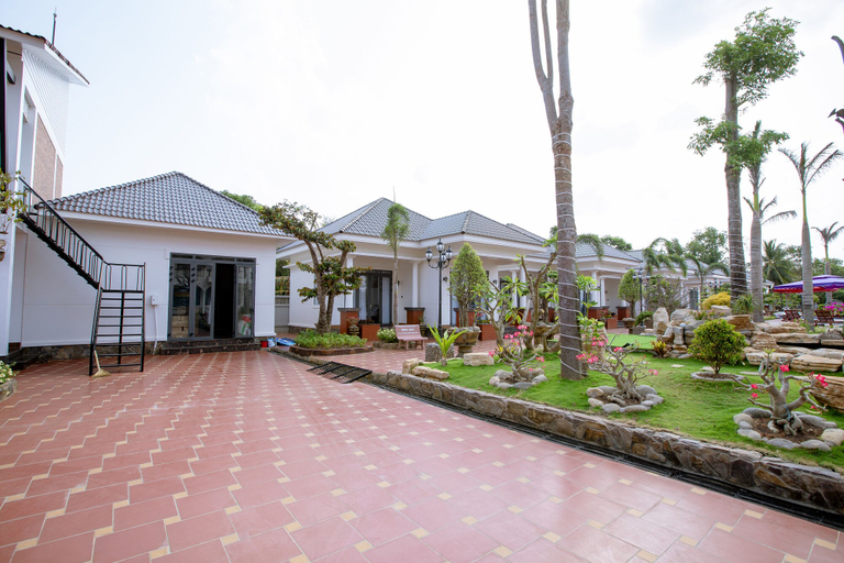 Exterior & Views 2, Thien An Hotel, Long My