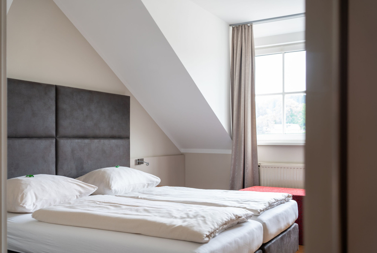Bedroom 5, eee hotel Perg, Perg