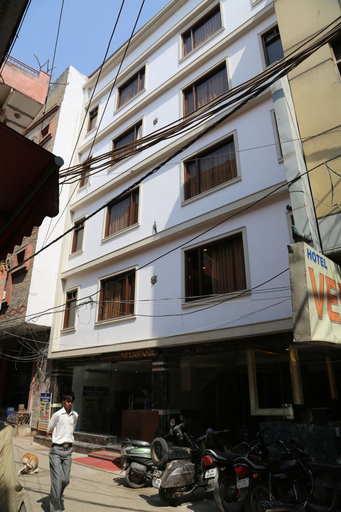 Exterior & Views, Hotel Sapphire inn, Delhi