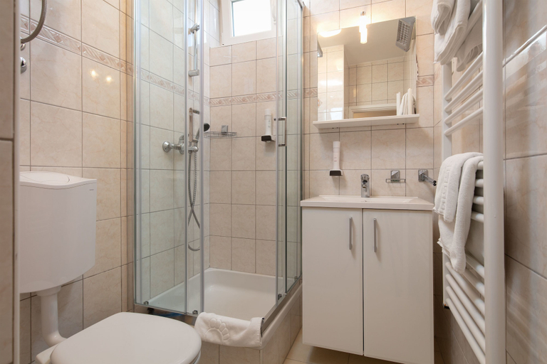 Bathroom 5, Pansion Amigos, Podstrana