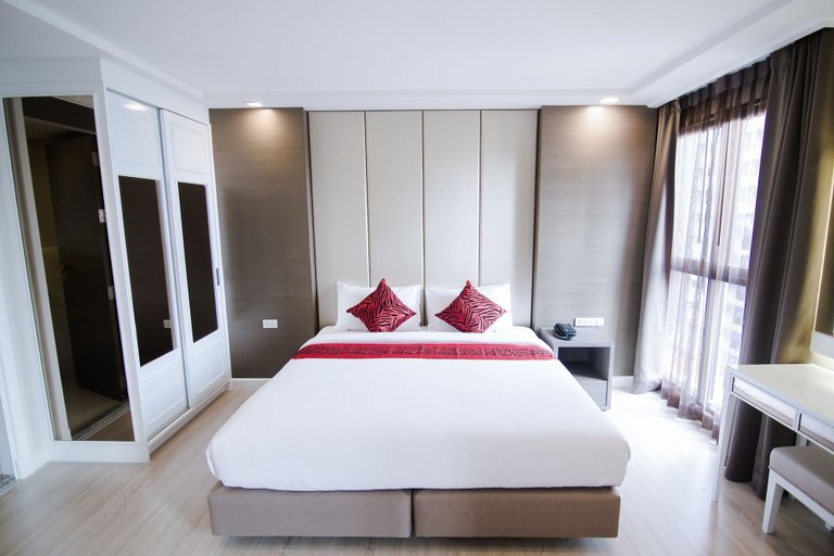 Bedroom 3, Hope Land Hotel Sukhumvit 8, Khlong Toey