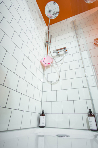Bathroom 5, Hotel Bussi Baby, Miesbach