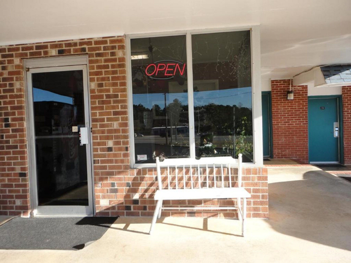Exterior & Views 2, Budget Inn Franklinton, Franklin