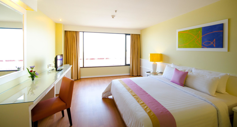 Bedroom 3, Tongtara Riverview Hotel, Bang Kho Laem