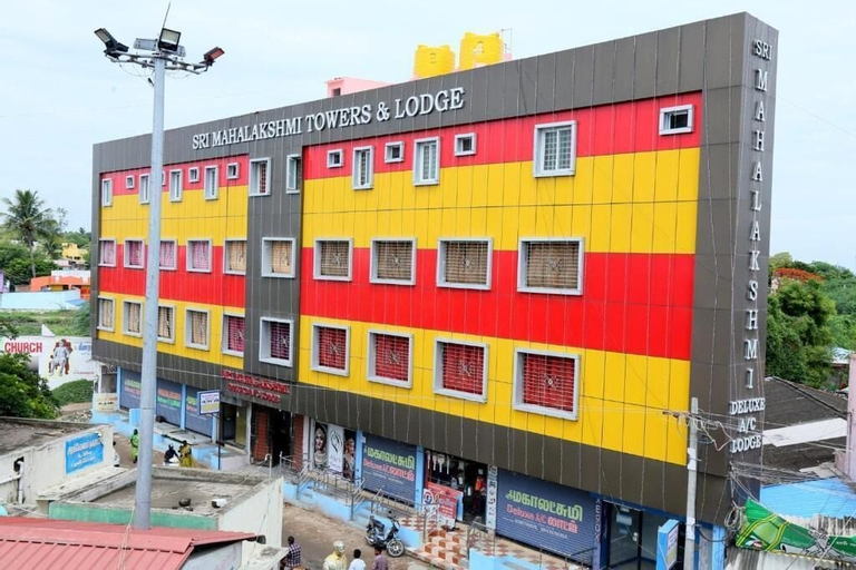 Sri Mahalakshmi Deluxe Lodge, Vellore