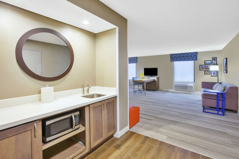 Bathroom 4, Hampton Inn & Suites Oakwood Village-Cleveland, Cuyahoga