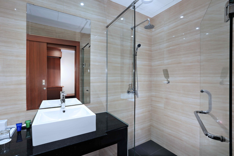 Bathroom 5, Aston Inn Gideon - Batam, Batam