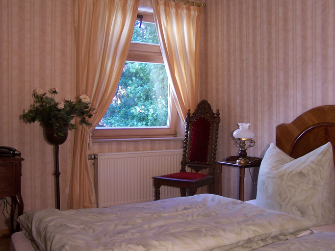 Bedroom 5, Villa Herzog, Dresden