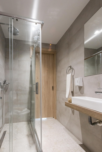 Bathroom 5, Mikes Beach Lux, Crete