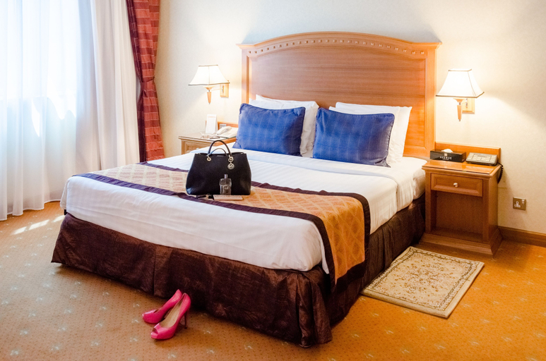 Bedroom 3, Avenue Hotel, Dubai