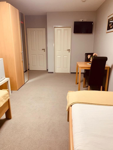 Bedroom 4, motel am Outletcenter, Neumünster