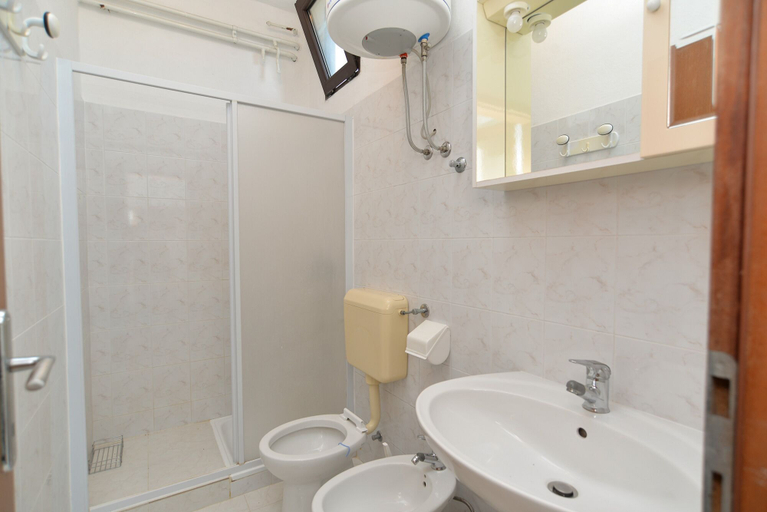 Bathroom 3, Apartment 1067, Rovinj