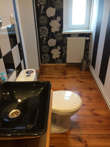 Bathroom 2, ArtRooms, Poznań City
