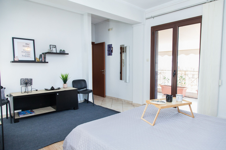 Bedroom 3, Gorgeous apartment in Piraeus, Attica