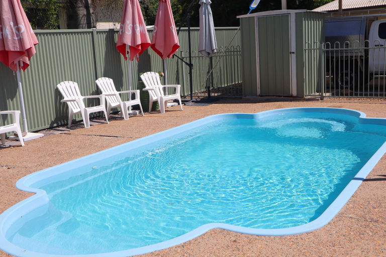 Sport & Beauty, Country Roads Motor Inn Gayndah Qld, Gayndah