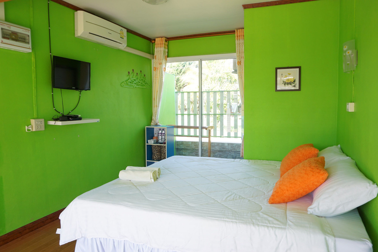 Bedroom 2, Thong Hug House Resort, Phu Rua