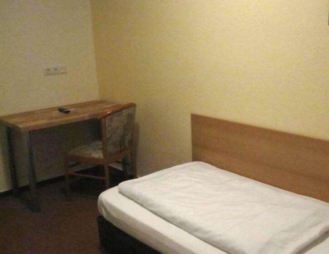 Bedroom 4, Hotel National, Koblenz