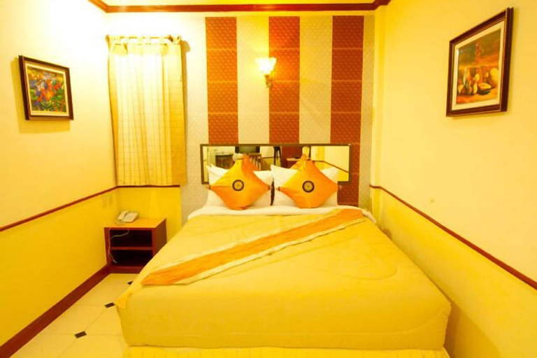 Bedroom 3, Honey House 2, Khlong Toey